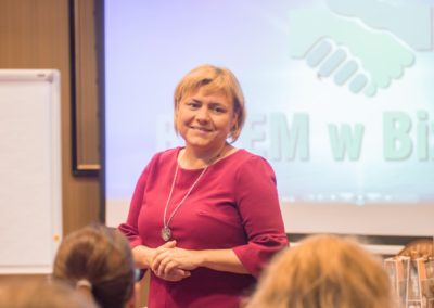 ona w biznesie - networking